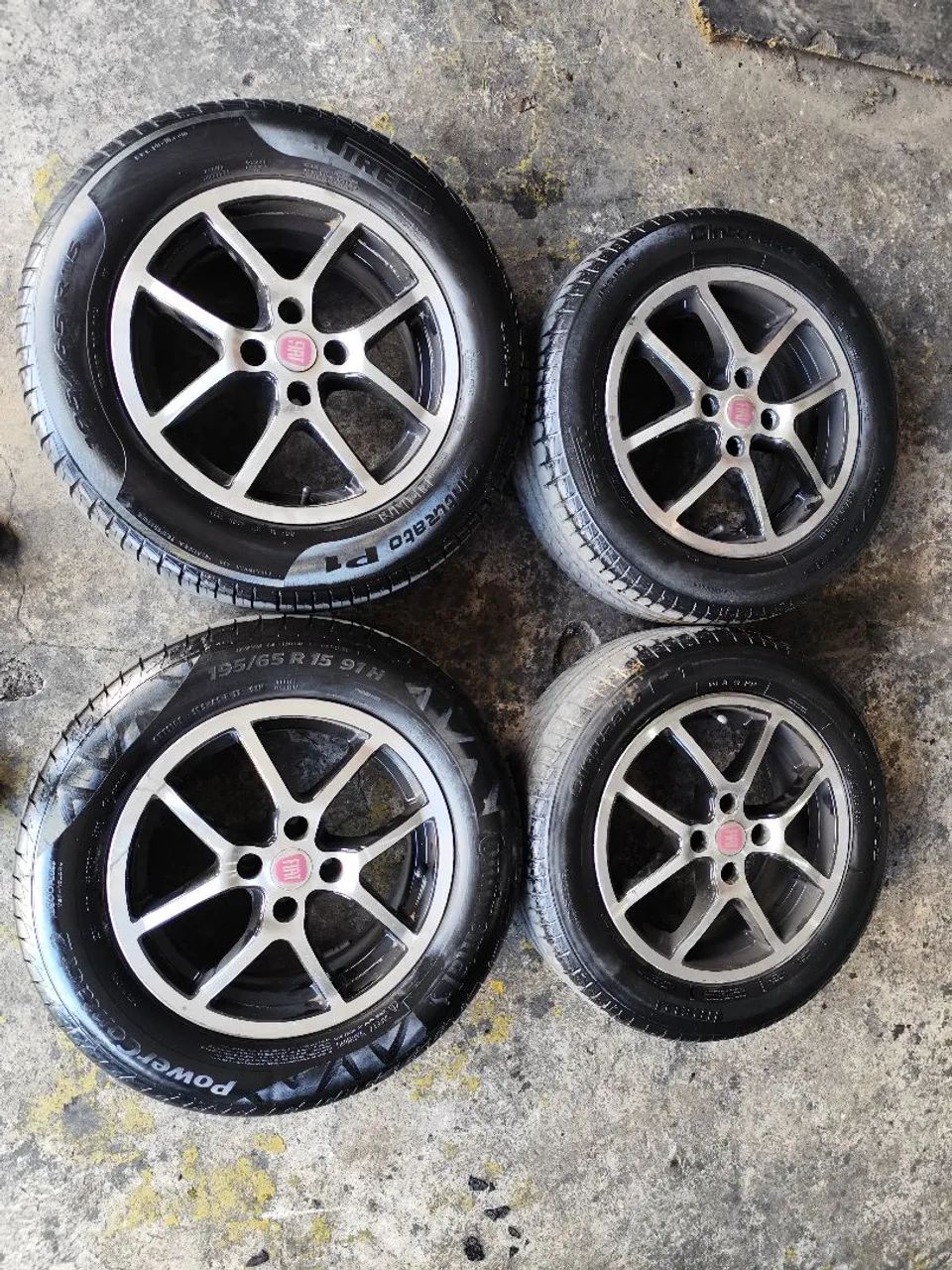 Rodas aro 15" Stap FIAT- Seminovas. C/pneus seminovos. ACEITO CARTÃO. - Foto 2