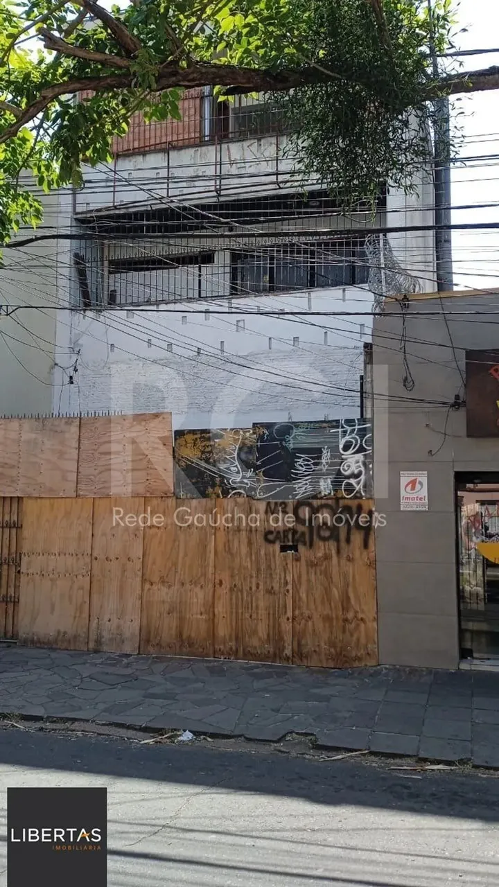 Predio Comercial e Residencial