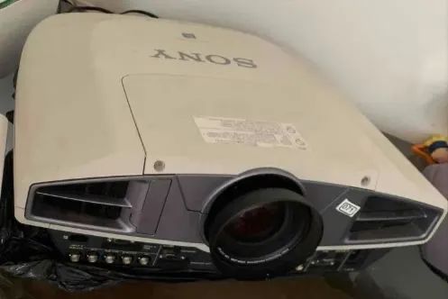 Vendo ou troco Reto Projetor Sony VPL FX 52