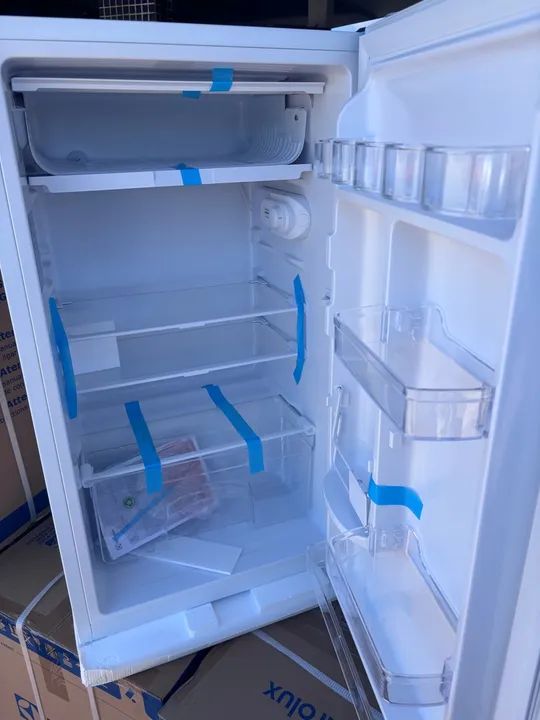 Frigobar Electrolux 90 litros novo.  - Foto 2