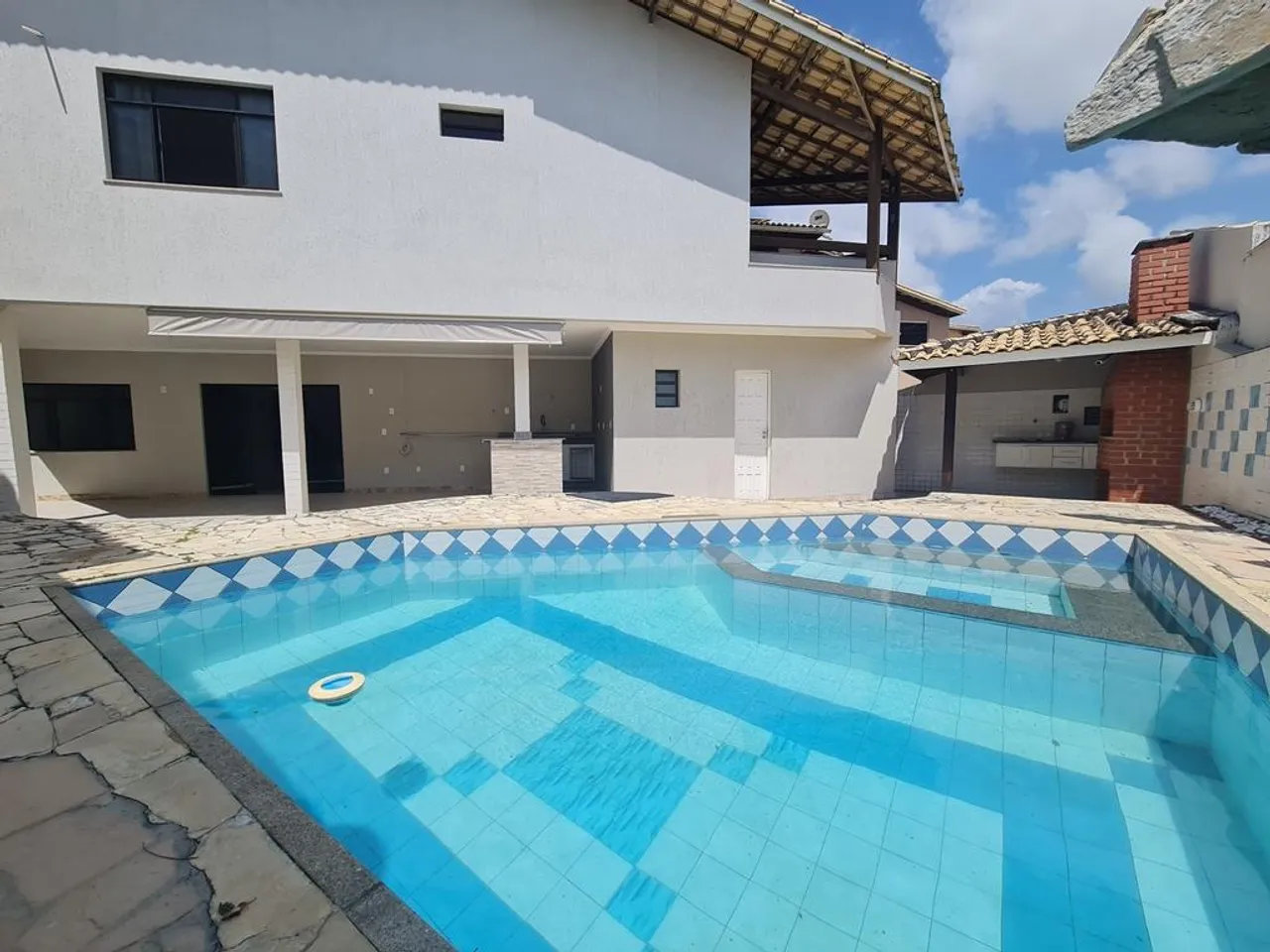 Casa em Condomínio para Venda em Lauro de Freitas, VILAS DO ATLANTICO, 4 dormitórios, 3 su