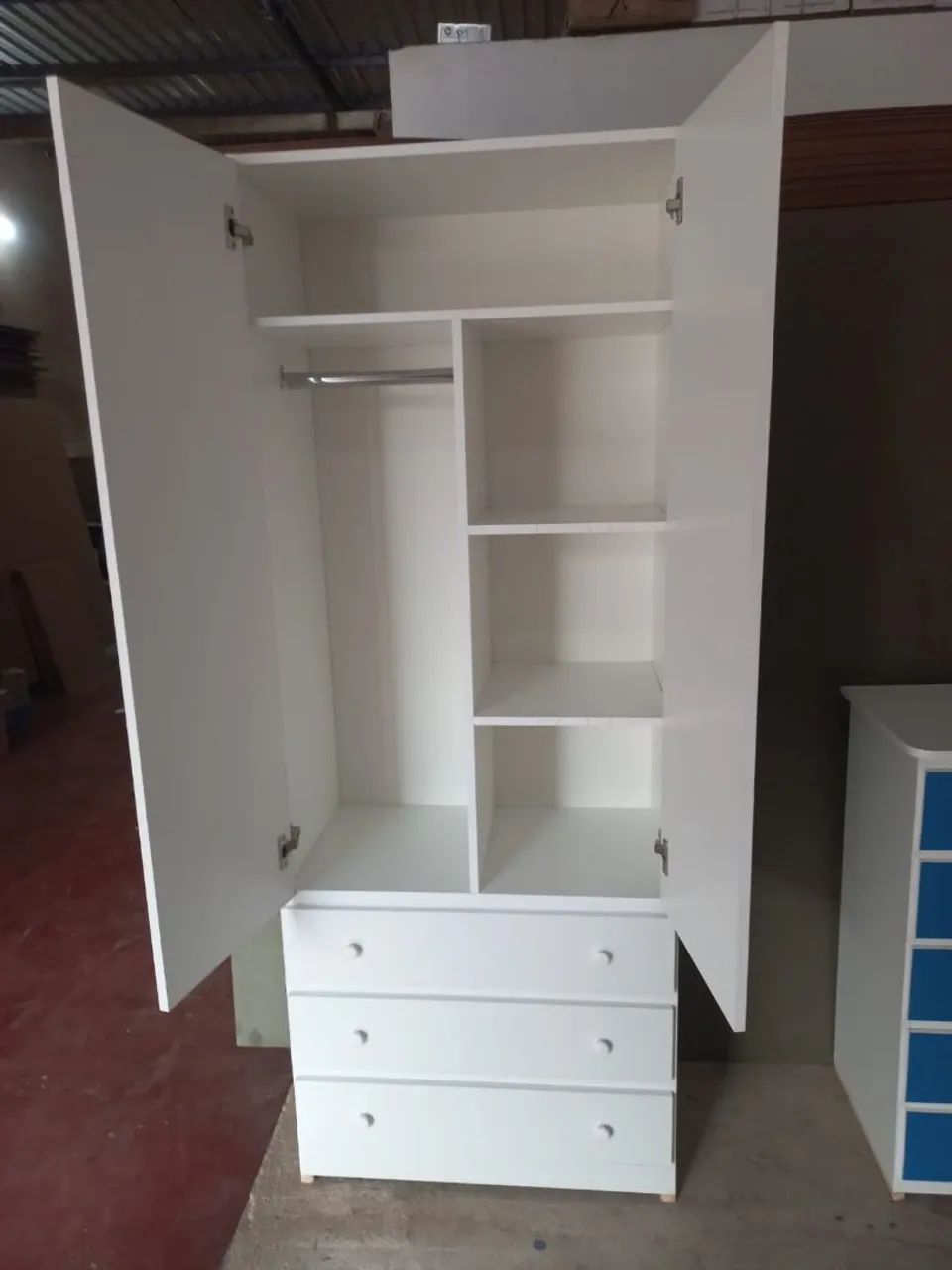 Mini Closet 2 Portas 3 Gavetas 
