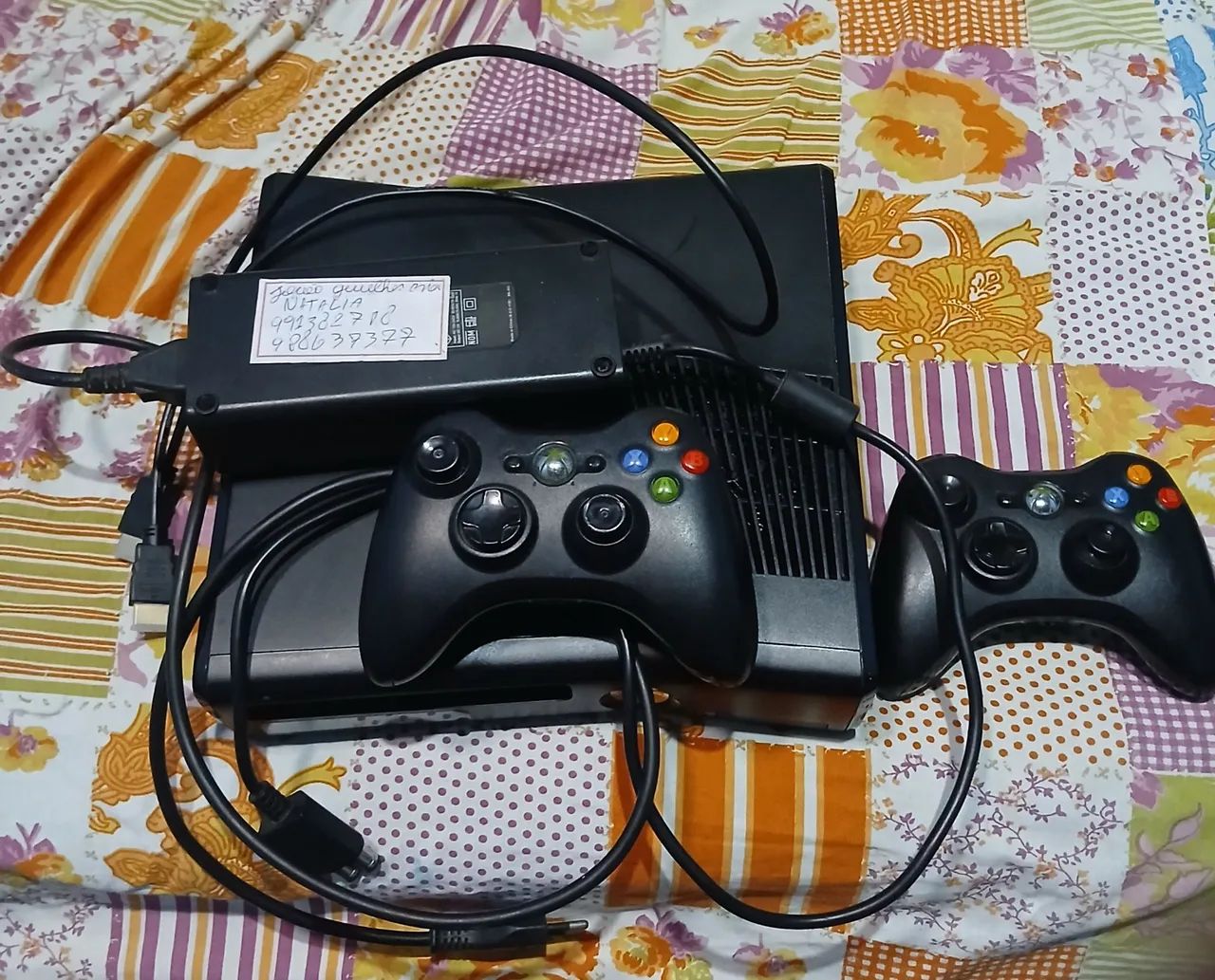 Xbox 360 com 2 controles