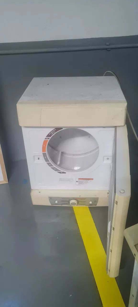 Secadora de Roupa - Semi-nova