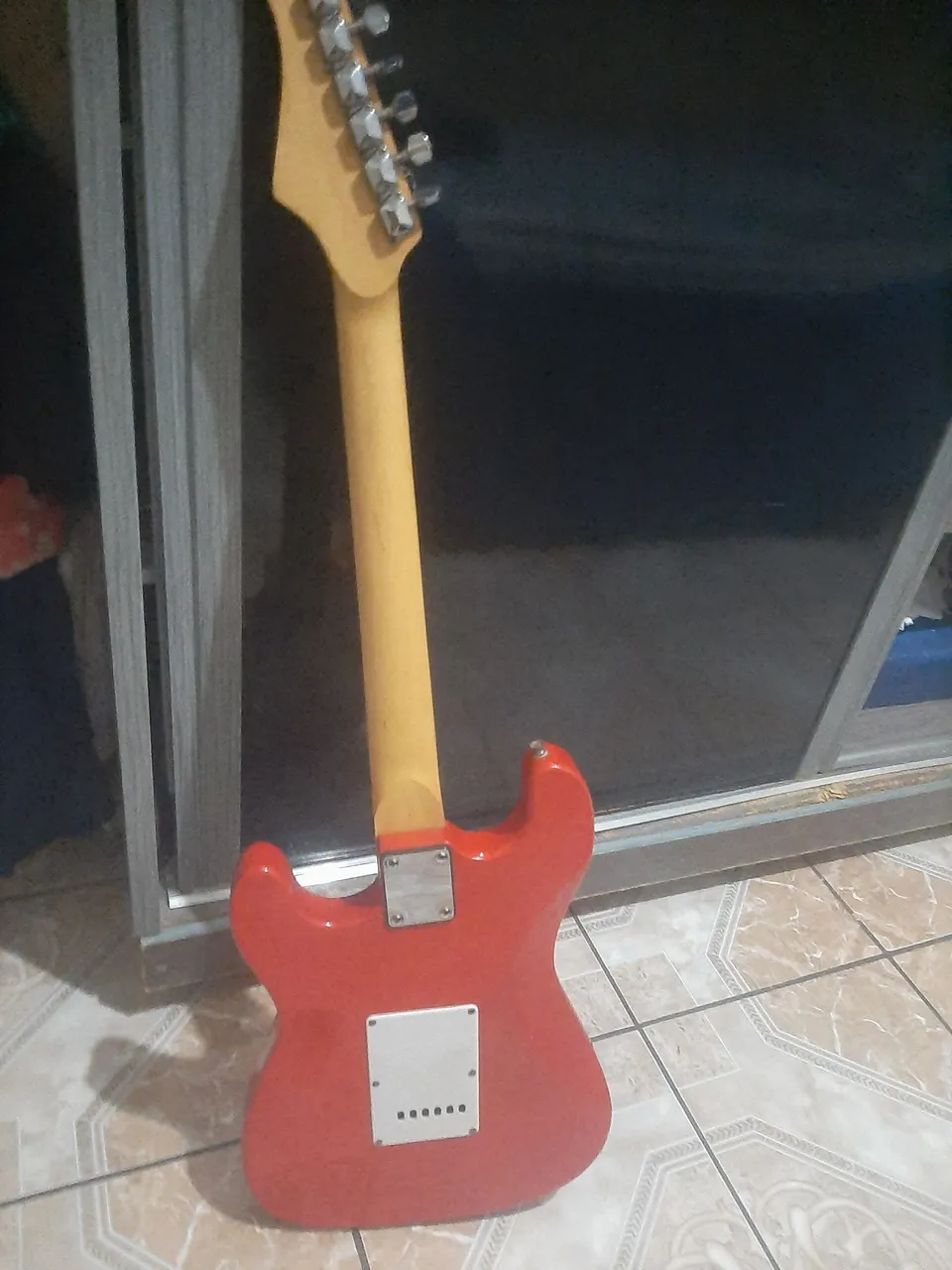 Guitarra Elétrica Vermelha