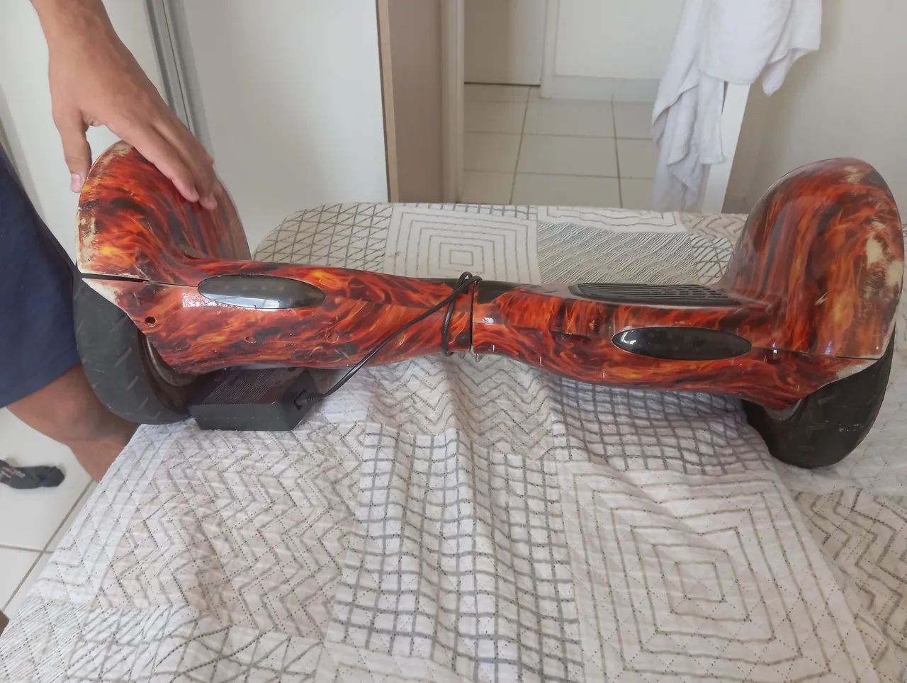 Hoverboard com design flamejante - Foto 3