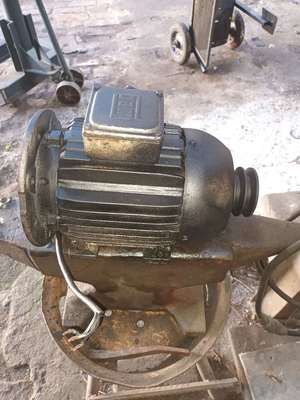 Motor Elétrico Weg Monofásico 3/4cv 110/220v - Foto 2