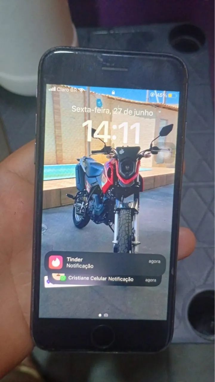 Vendo iPhone 8 funcionando perfeitamente  