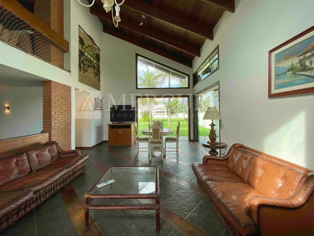 Casa Rústica com Piscina e Campo de Futebol no Condomínio Jardim Acapulco, Guarujá - Foto 5
