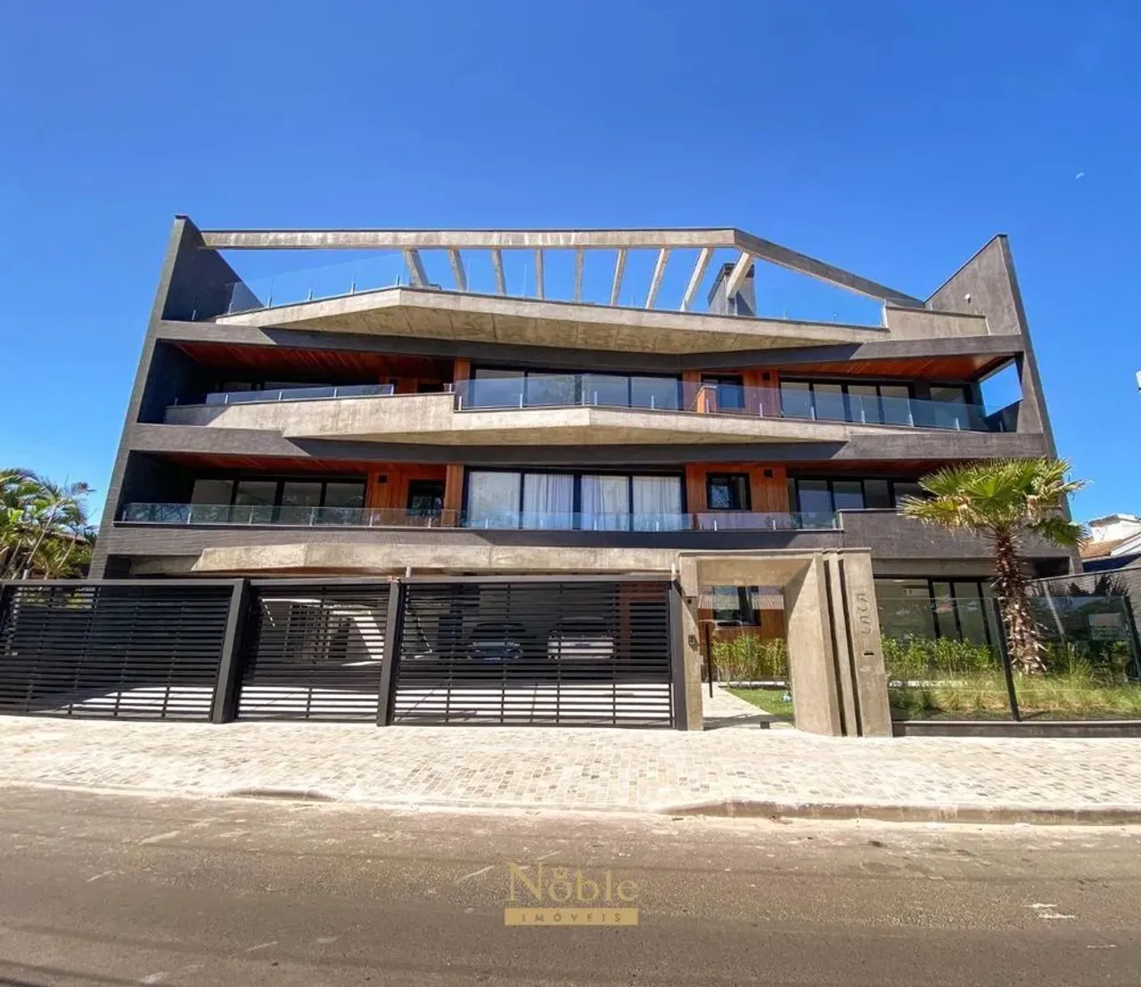 OPORTUNIDADE - APARTAMENTO À VENDA EM TORRES/RS AO LADO DO MAR!