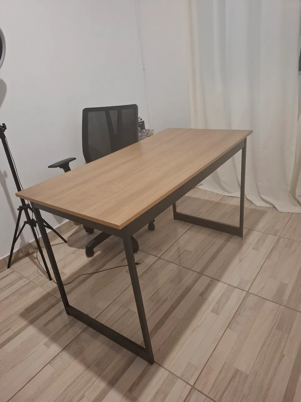 Escrivaninha Industrial Moderna - Design Elegante