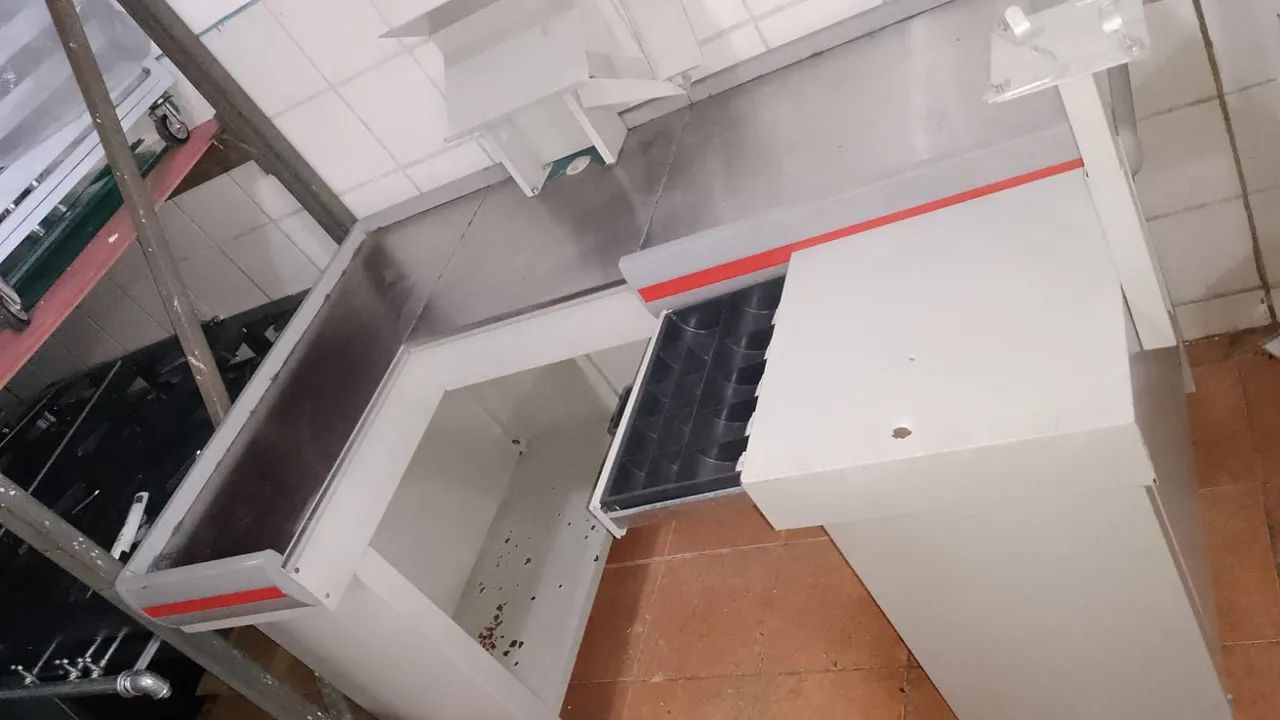 Checkout 1,60m usado