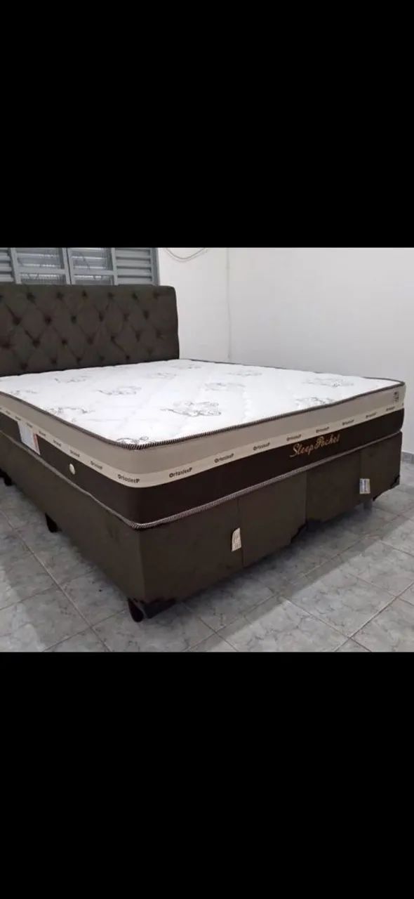 Cama Queen com cabeceira 