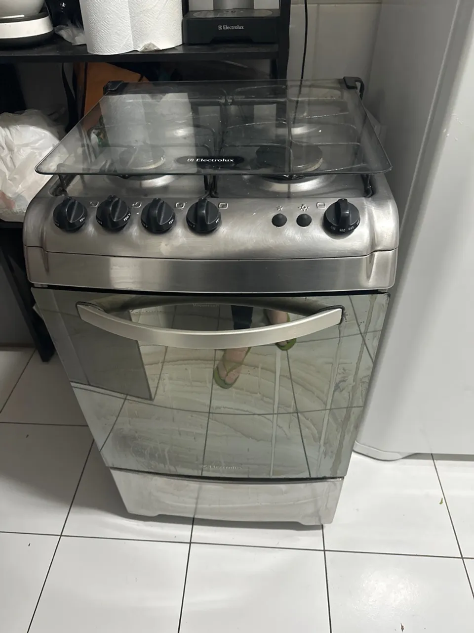 Fogão Electrolux com 4 bocas