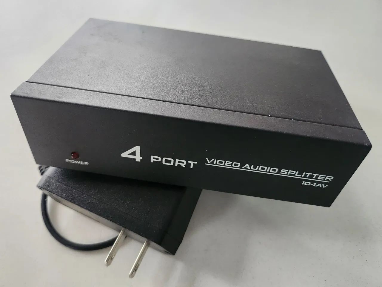 Distribuidor de áudio e vídeo pra 4 TVs, - Foto 3