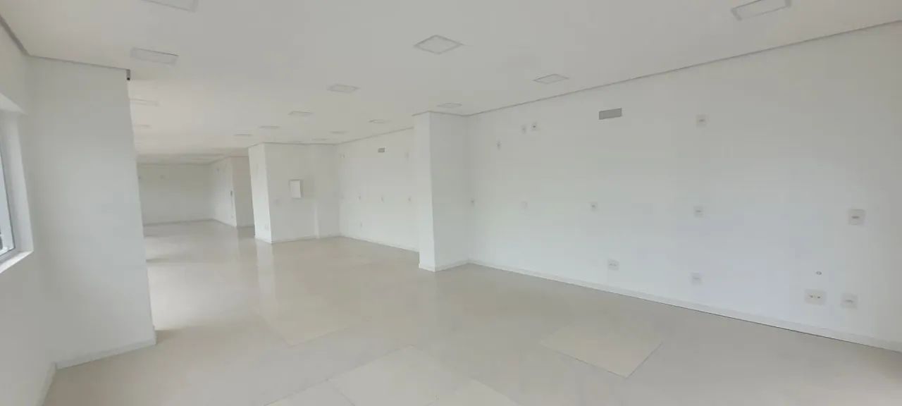 Andar/Sala comercial com vista mar e 2 vagas para locação no Centro de Florianópolis. - Foto 9