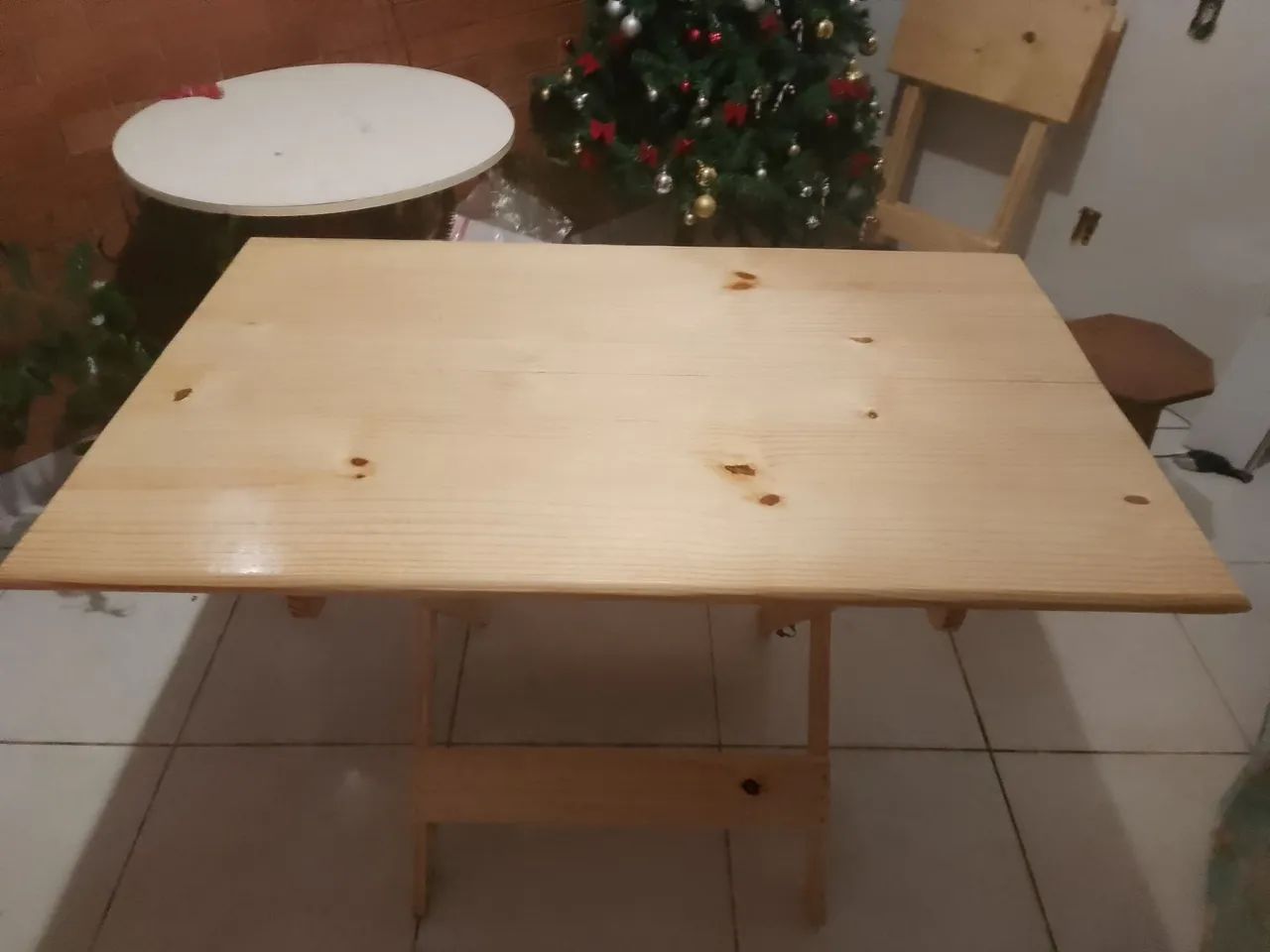Mesa dobrável de madeira 100x70x,80