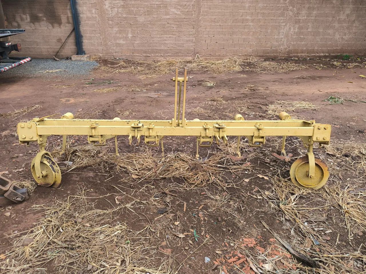 cultivador agrícola / carpideira mandioca  - Foto 3