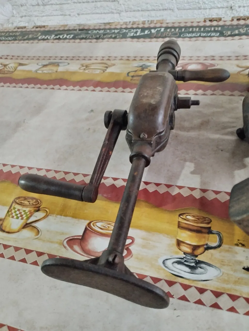Furadeira Manual Antiga