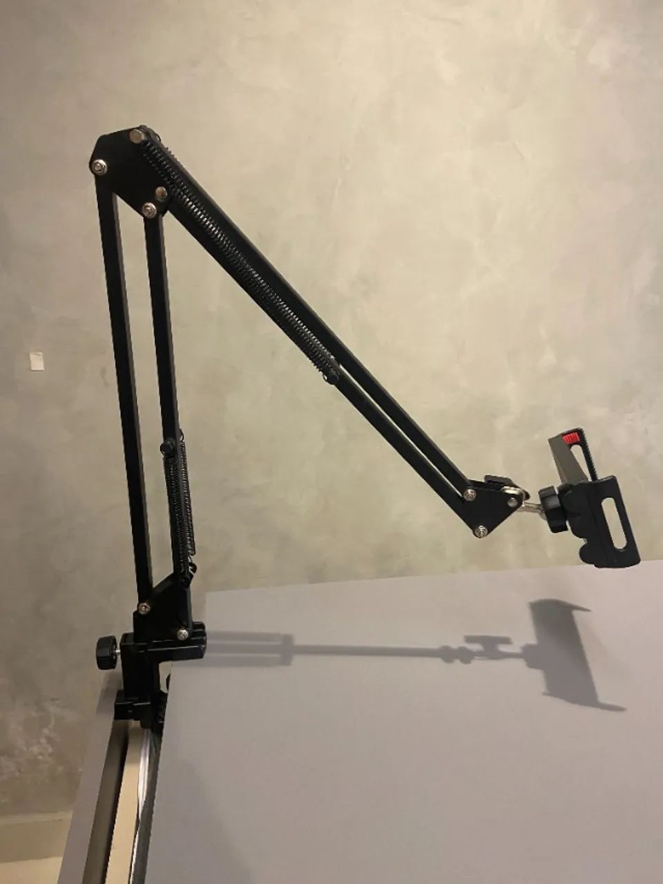 Braço Articulado de Mesa para Microfone/Tablet/Celular