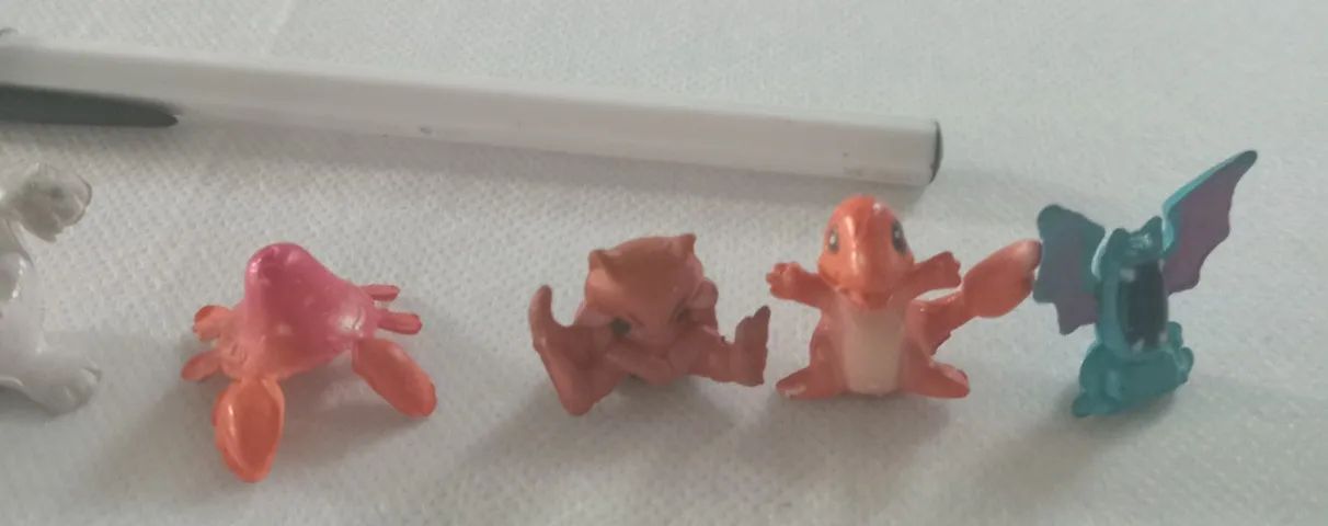 8 mini Pokémon ( de máquina)  LER ANÚNCIO  - Foto 4