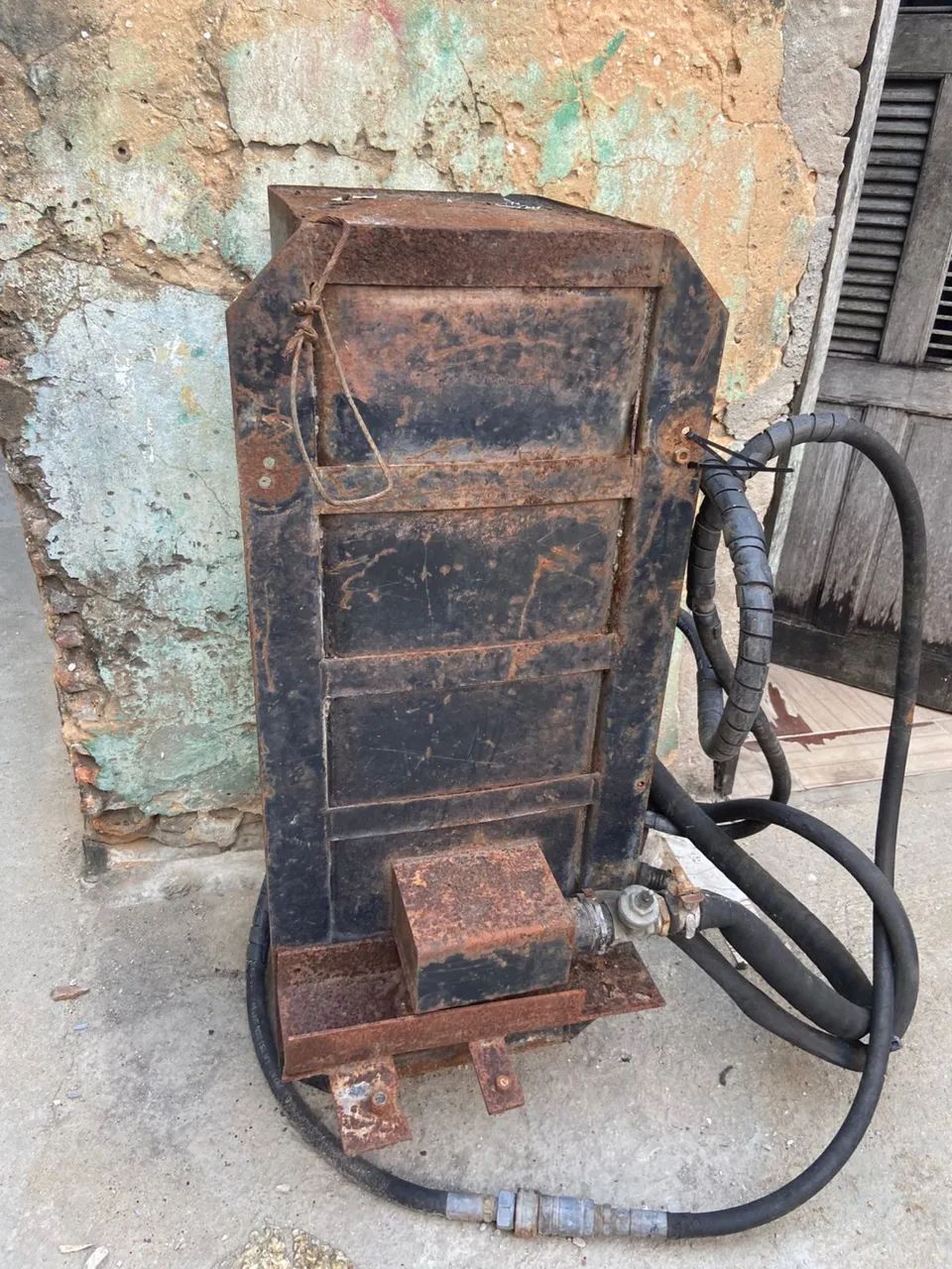 Tanque hidráulico e bomba com Cardan - Peças para caminhões - Montese,  Fortaleza 1461764424 | OLX