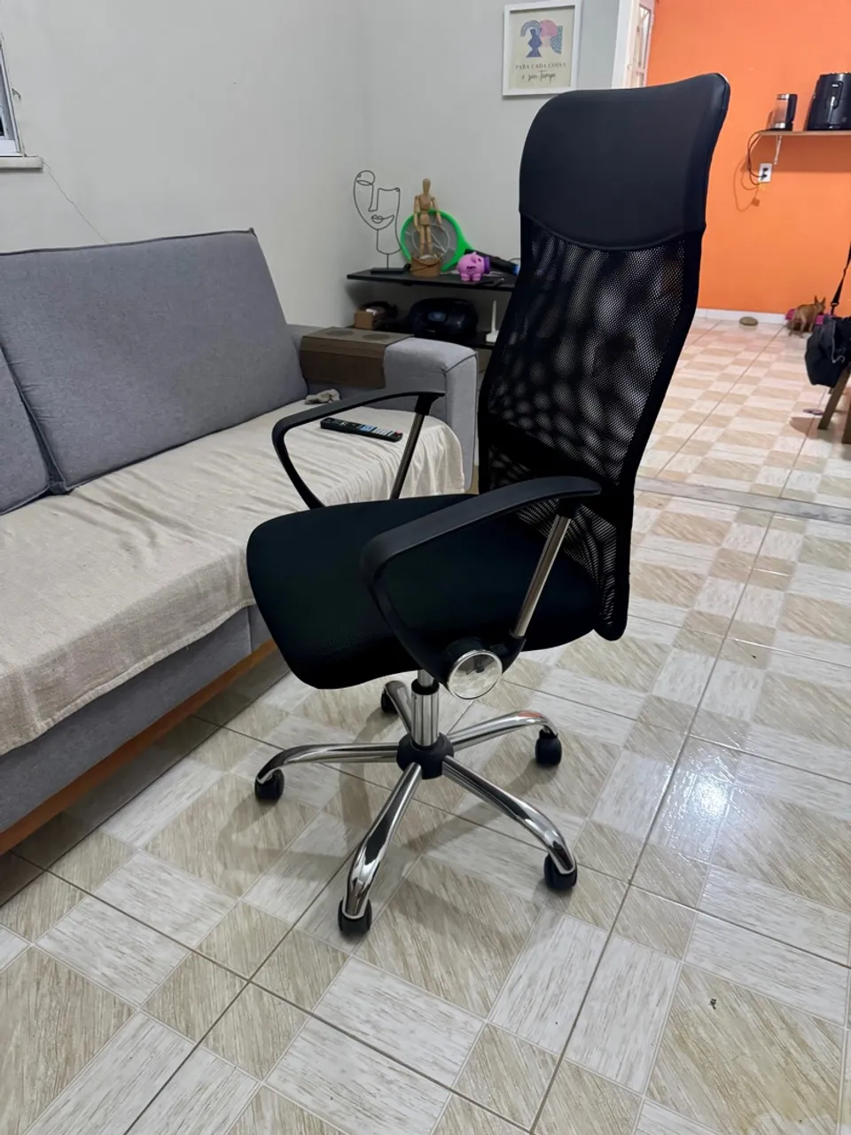 Cadeira de Escritório Ergonômica com Rodas
