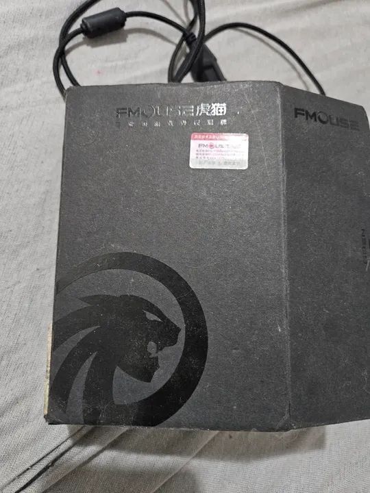 Mouse gamer marca Fmouse F300 com led colorida  - Foto 3