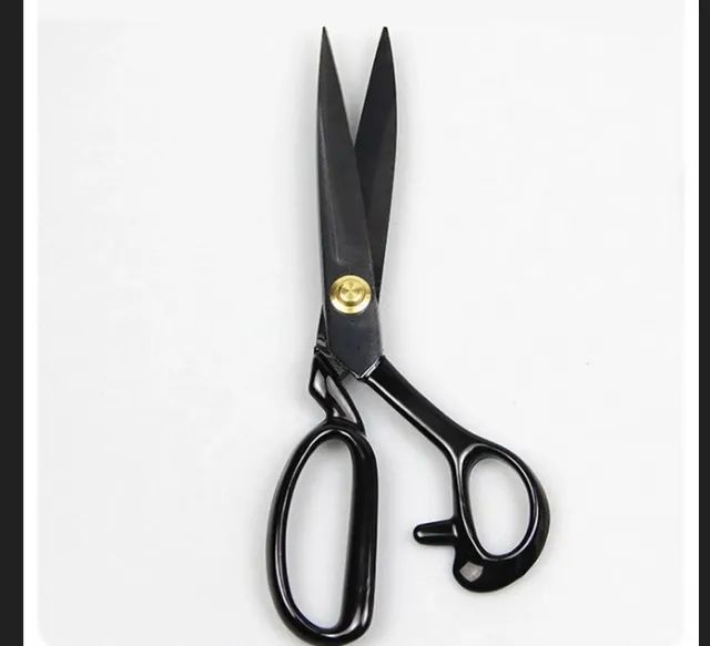 Tesoura de alfaiate 24cm