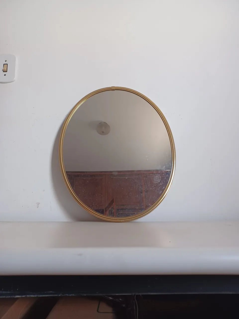 ESPELHO OVAL MOLDURA DE ALUMÍNIO DOURADO NOVO POR 60 REAIS