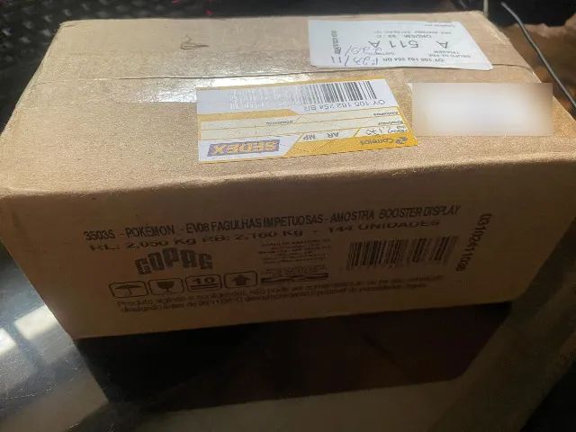 Pokemon - Case Lacrado COPAG (4x Booster Box Fagulhas Impetuosas)