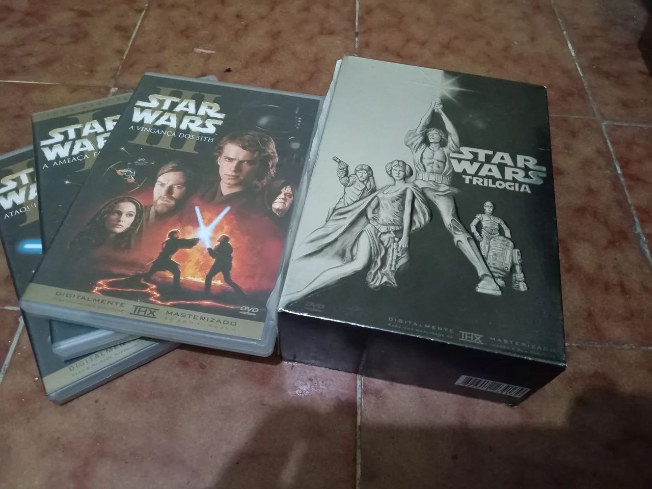 BOX Trilogia Star Wars - IV - V - VI - 4 Discos Dvd + Ep01 , Ep02 e Ep03