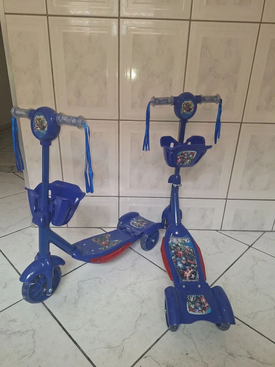 Patinete infantil Avengers - 2 unidades