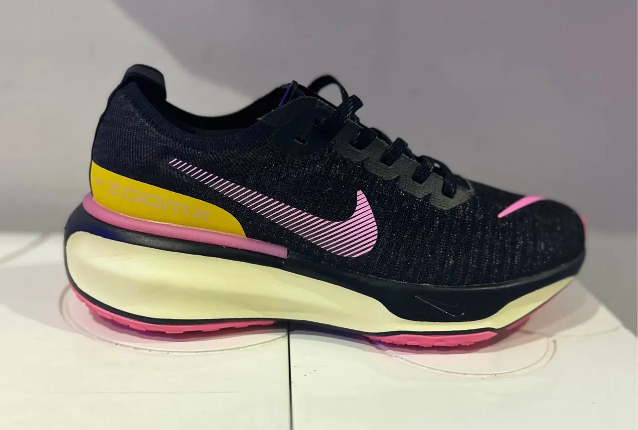Nike ZoomX Invincible Run 3 Sneakers