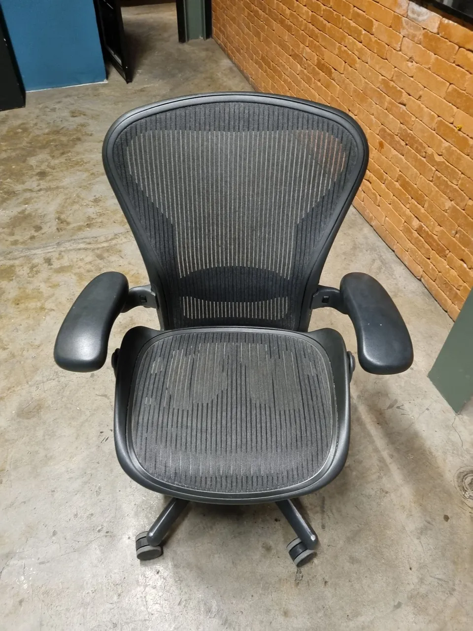 Cadeira de Escritório Herman Miller - Conforto e Ergonomia