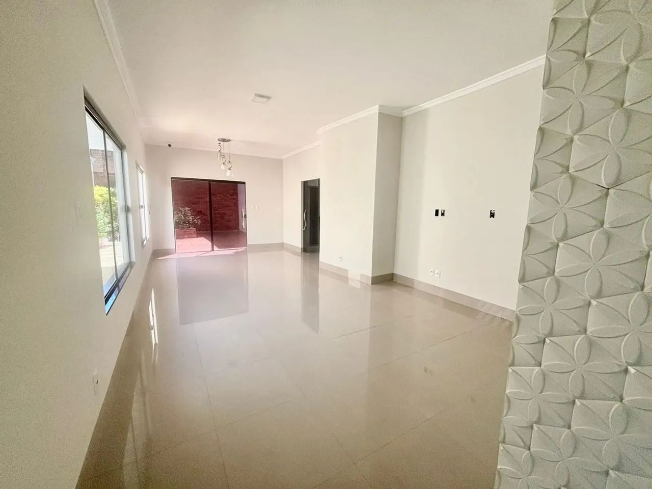 Casa de 3 Quartos sendo 2 Suítes no Centro de Palmas - Foto 3