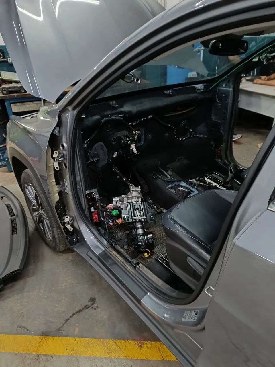 Eletricista automotivo freelancer para oficinas