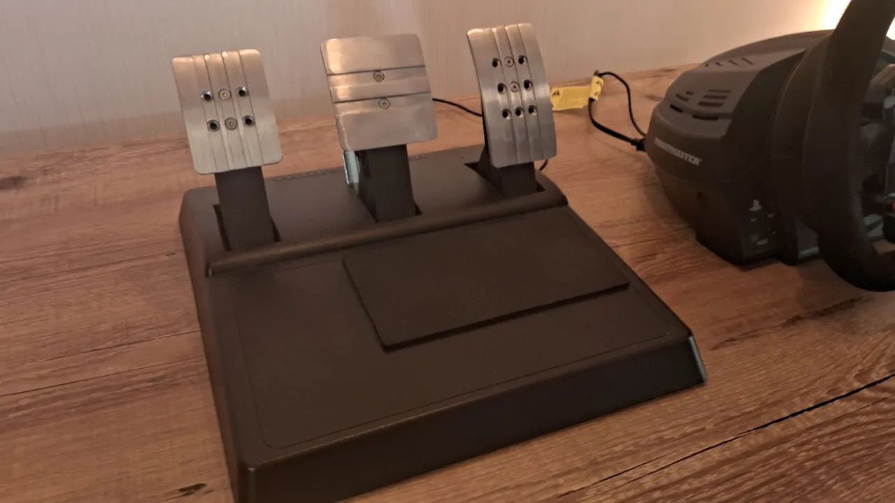 Volante Thrustmaster Sparco para Consoles/PC - Foto 6