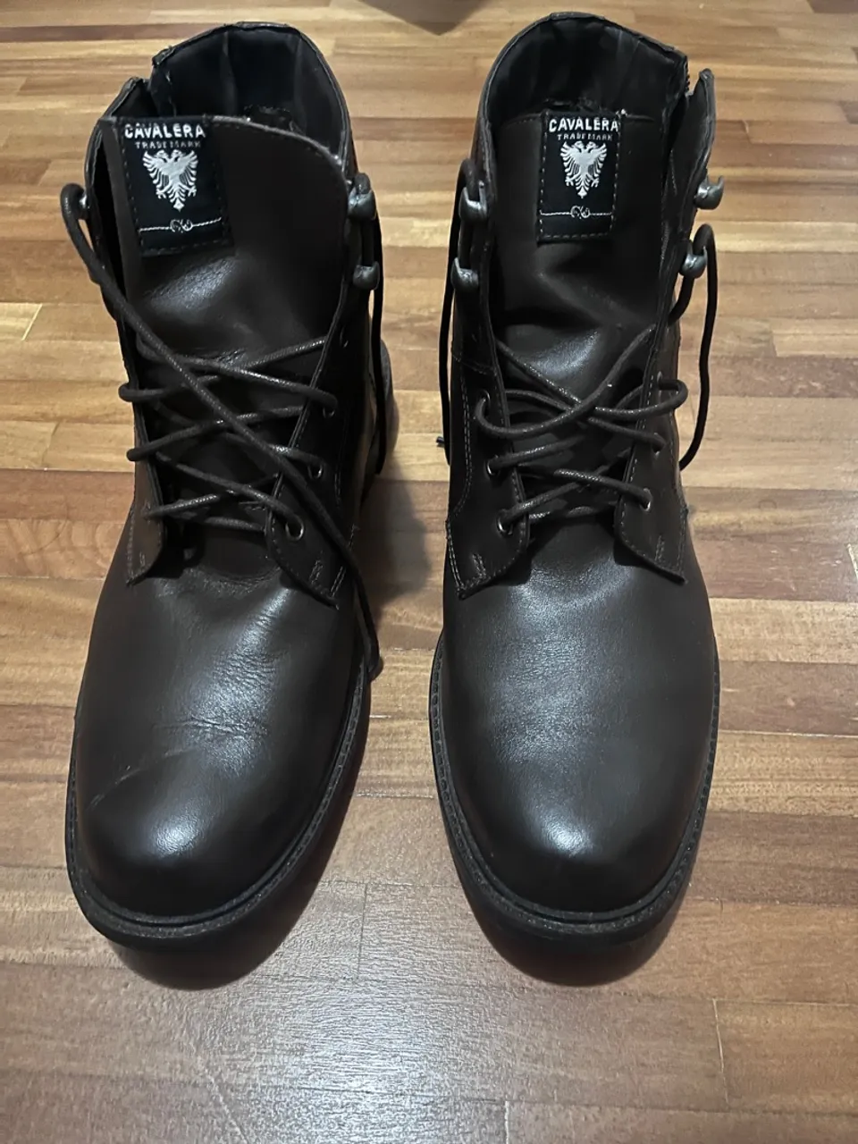 Botas Cavalera Marrom (número 42) - Conforto e Estilo