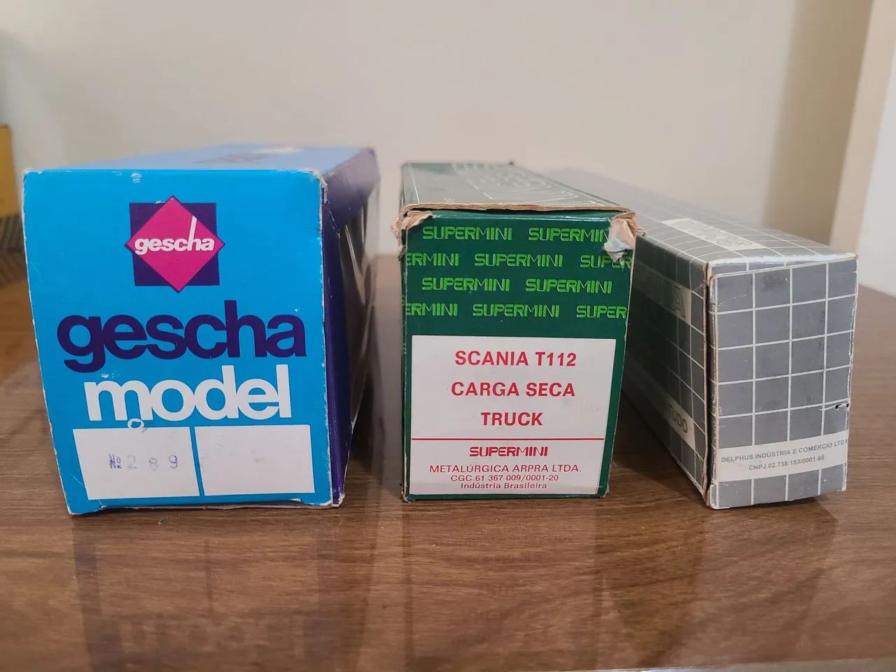 Caixinhas Originais Miniaturas Arpra / Gescha / Delphus Scania - Foto 3