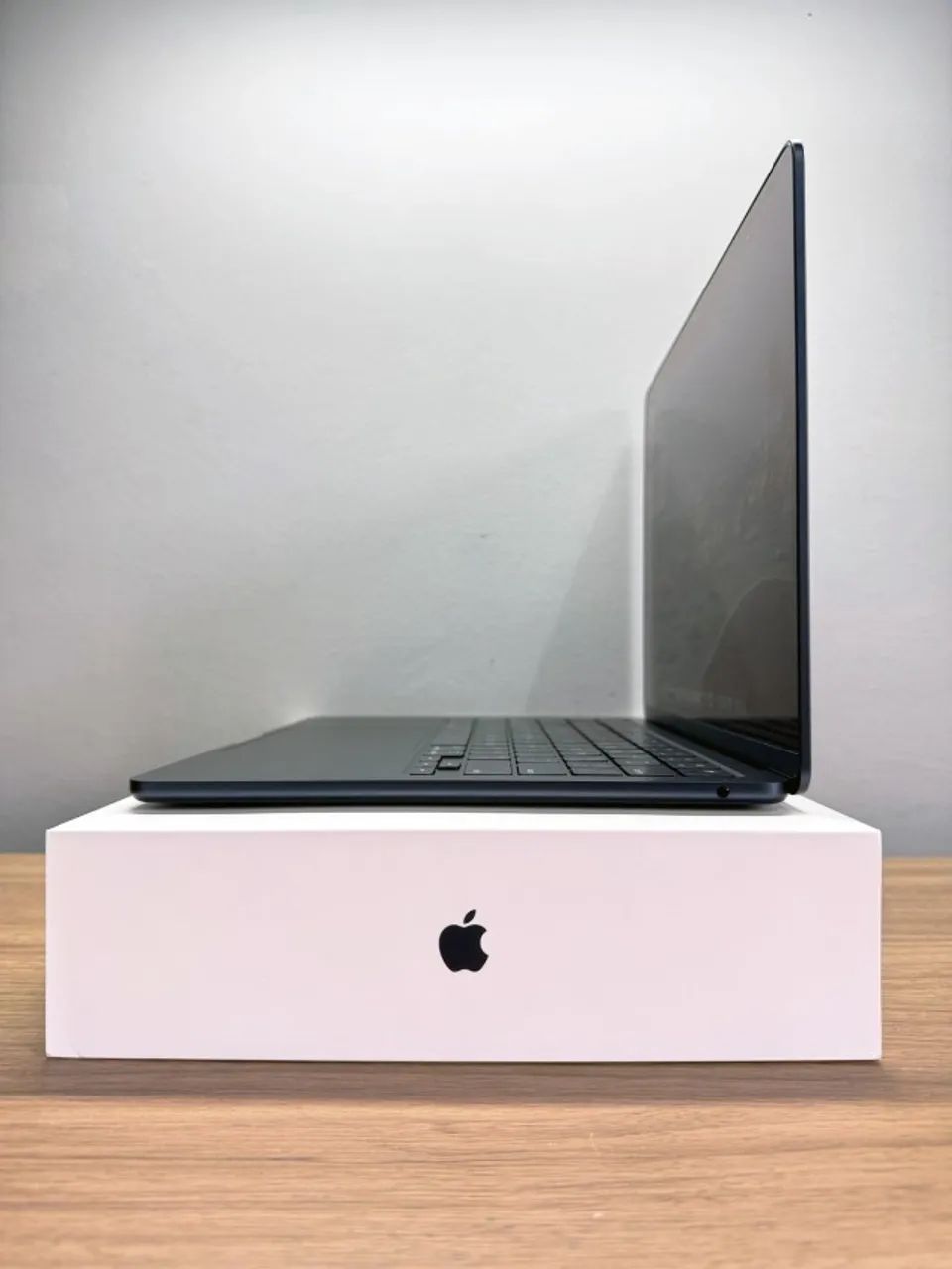 MacBook Air 13インチ M2 8GB 256GB 電池90％ MacBook Air 13インチ Apple M2チップ搭載モデル [2022年モデル /SSD