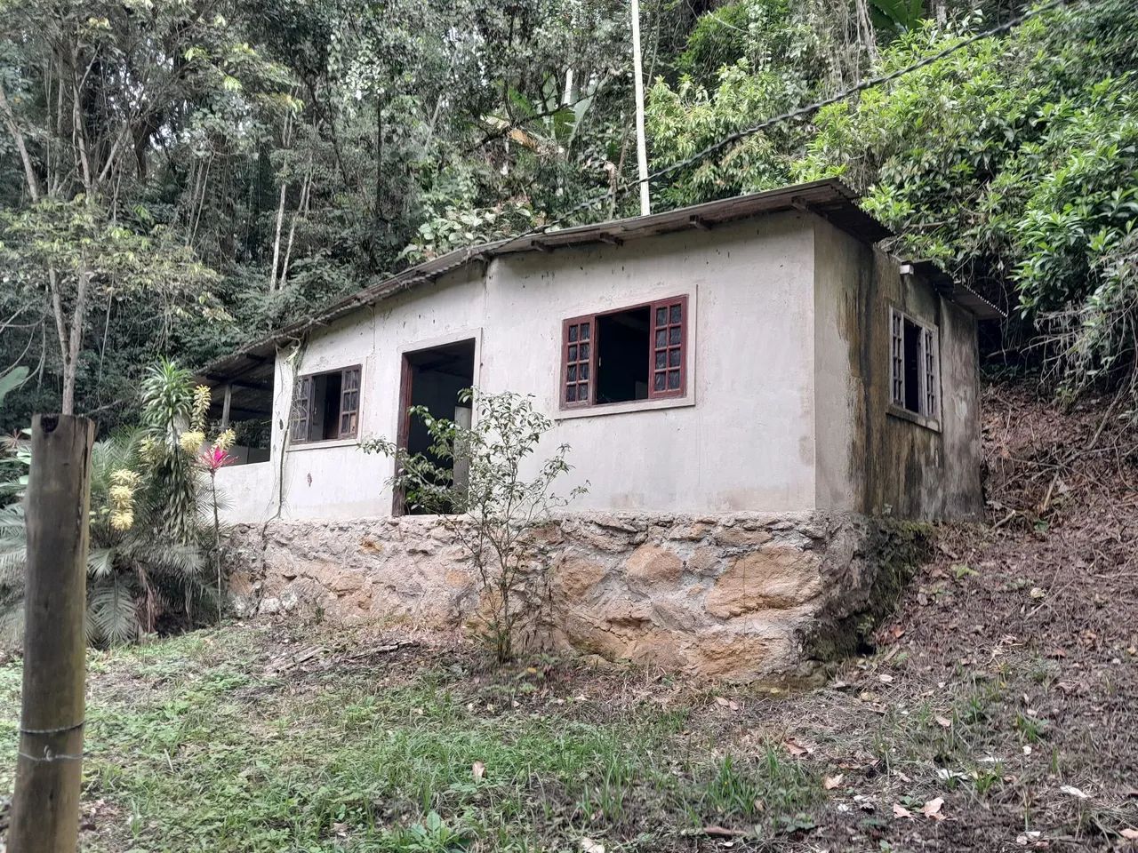 Acomodações aconchegantes em meio à natureza - Foto 2