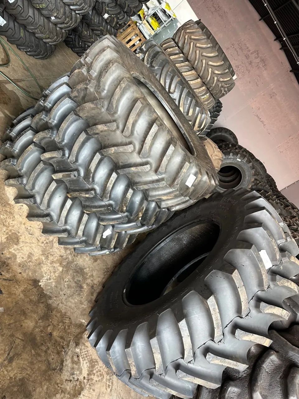 Pneus 18.4-34 FIRESTONE 12 lonas para Trator - NOVOS - Foto 5