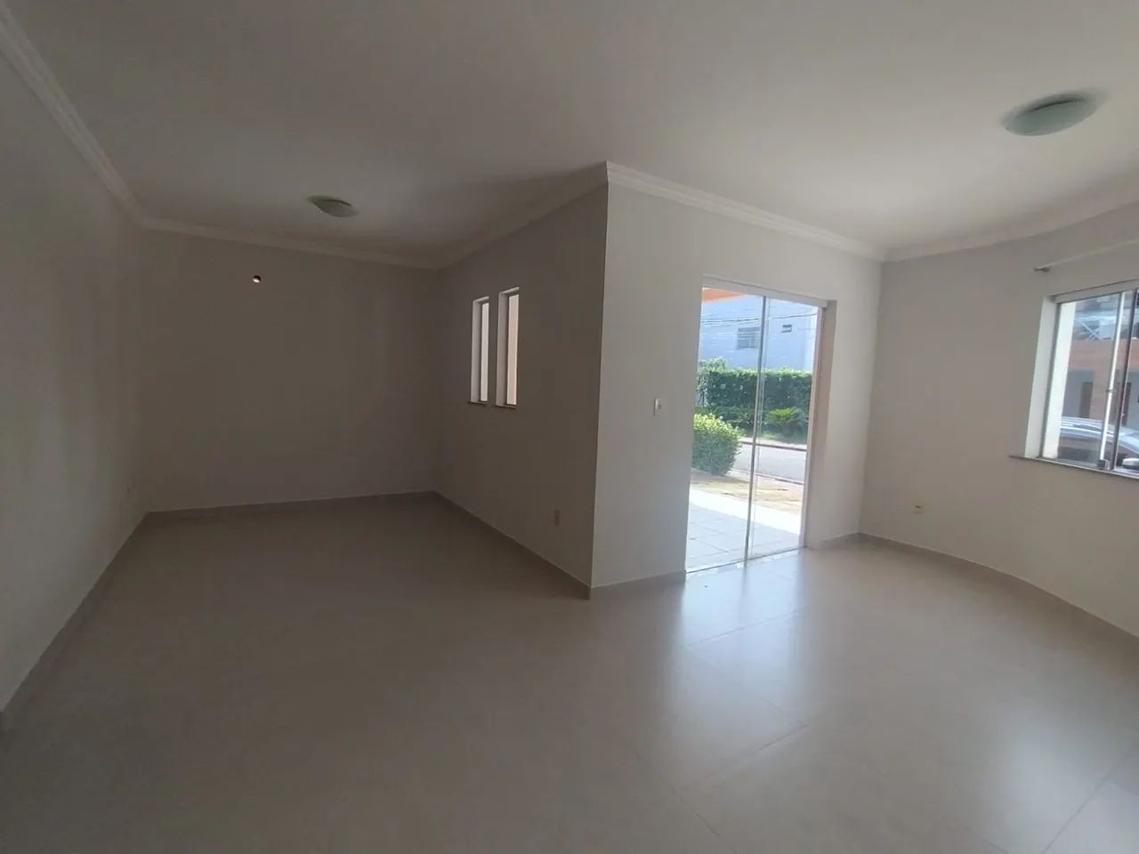 Alugo excelente casa no Cidade Jardim 2 - Foto 2