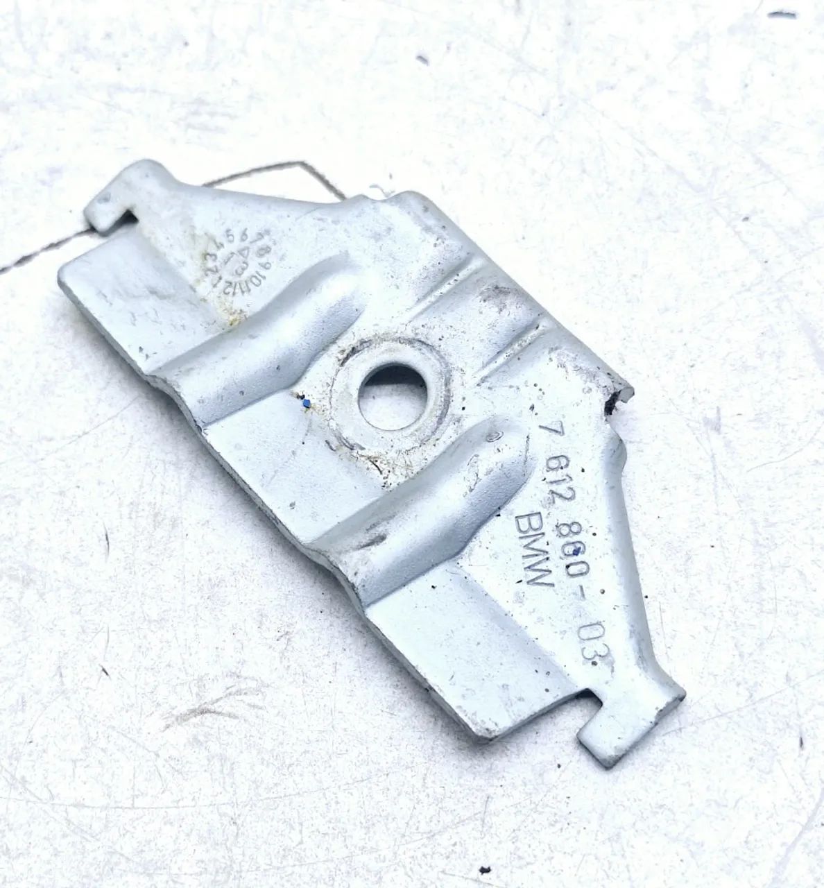 Suporte Bateria Bmw 125i 2.0 2013 2014  * - Foto 2