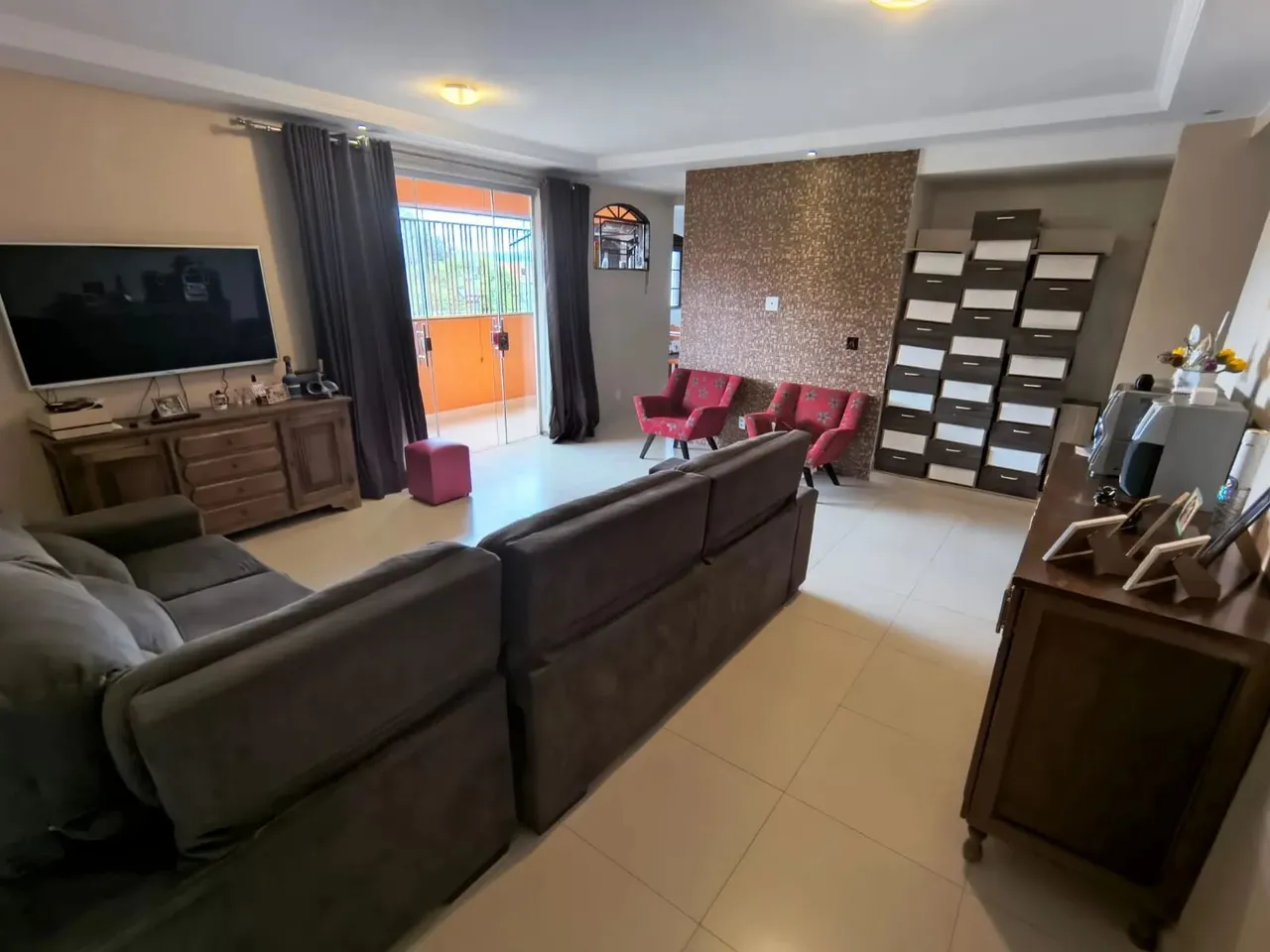 Apartamento | 5 quartos | 4 suítes | 400,00m² | Escriturado