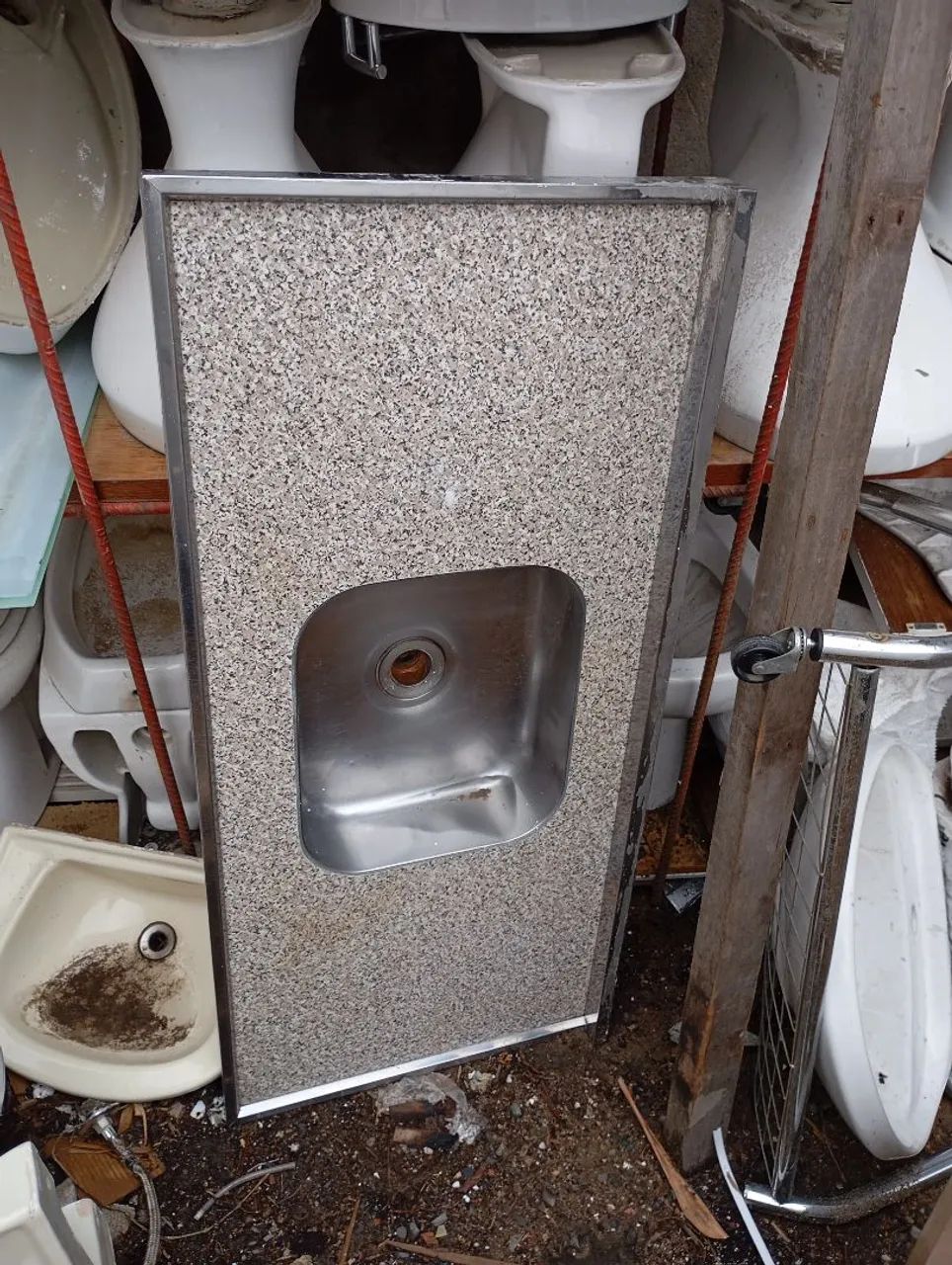 Cubas e Pias de Cerâmica e Outros Materiais - Foto 4