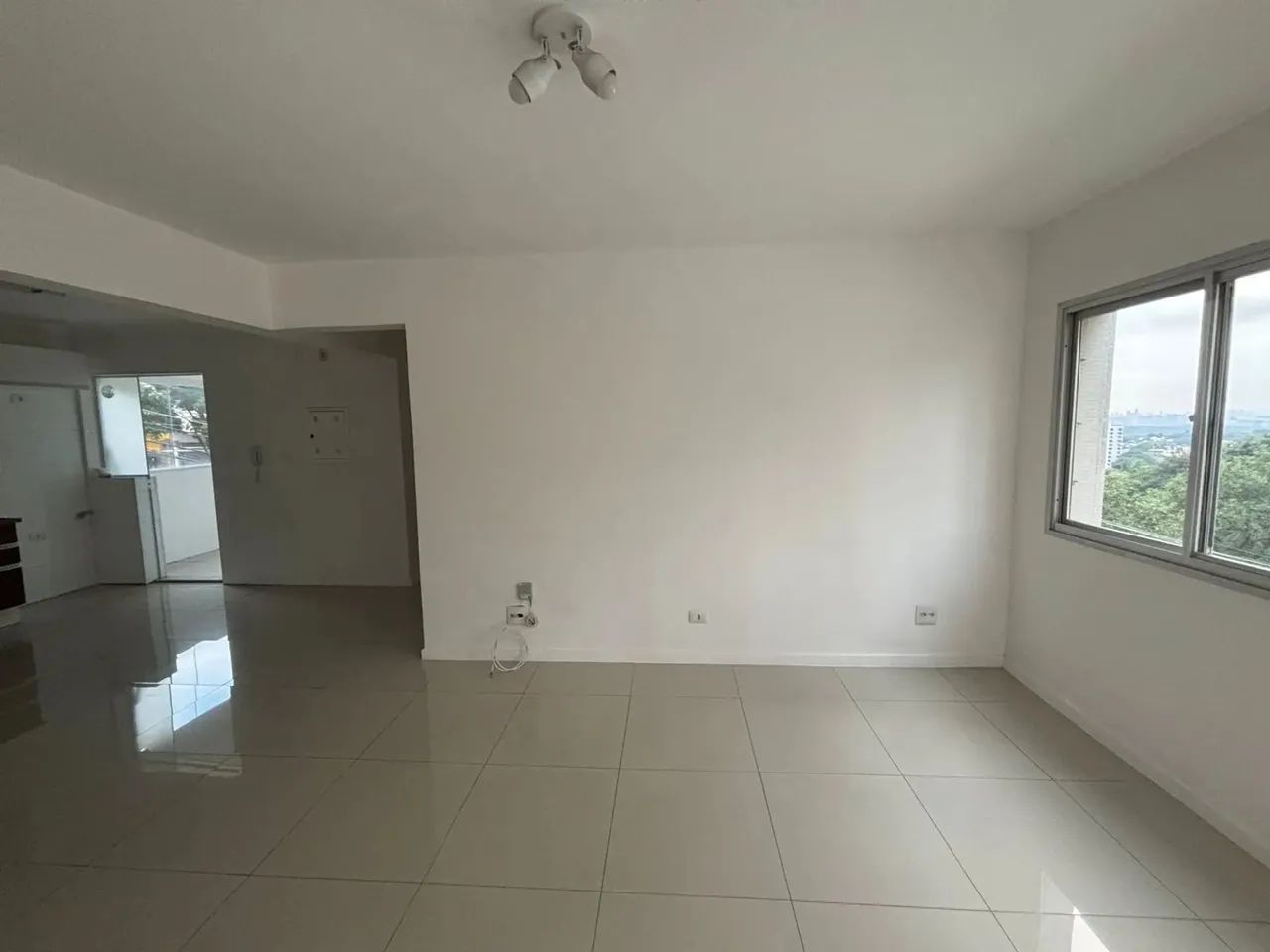 Imóvel para aluguel possui 85 metros quadrados com 2 quartos em Vila Madalena - São Paulo  - Foto 5