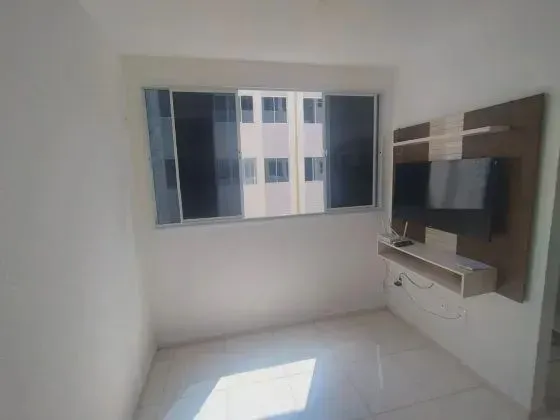 Conquista Marinas - ALUGO Apt. no 3º andar/ / ponta negra/com alguns moveis