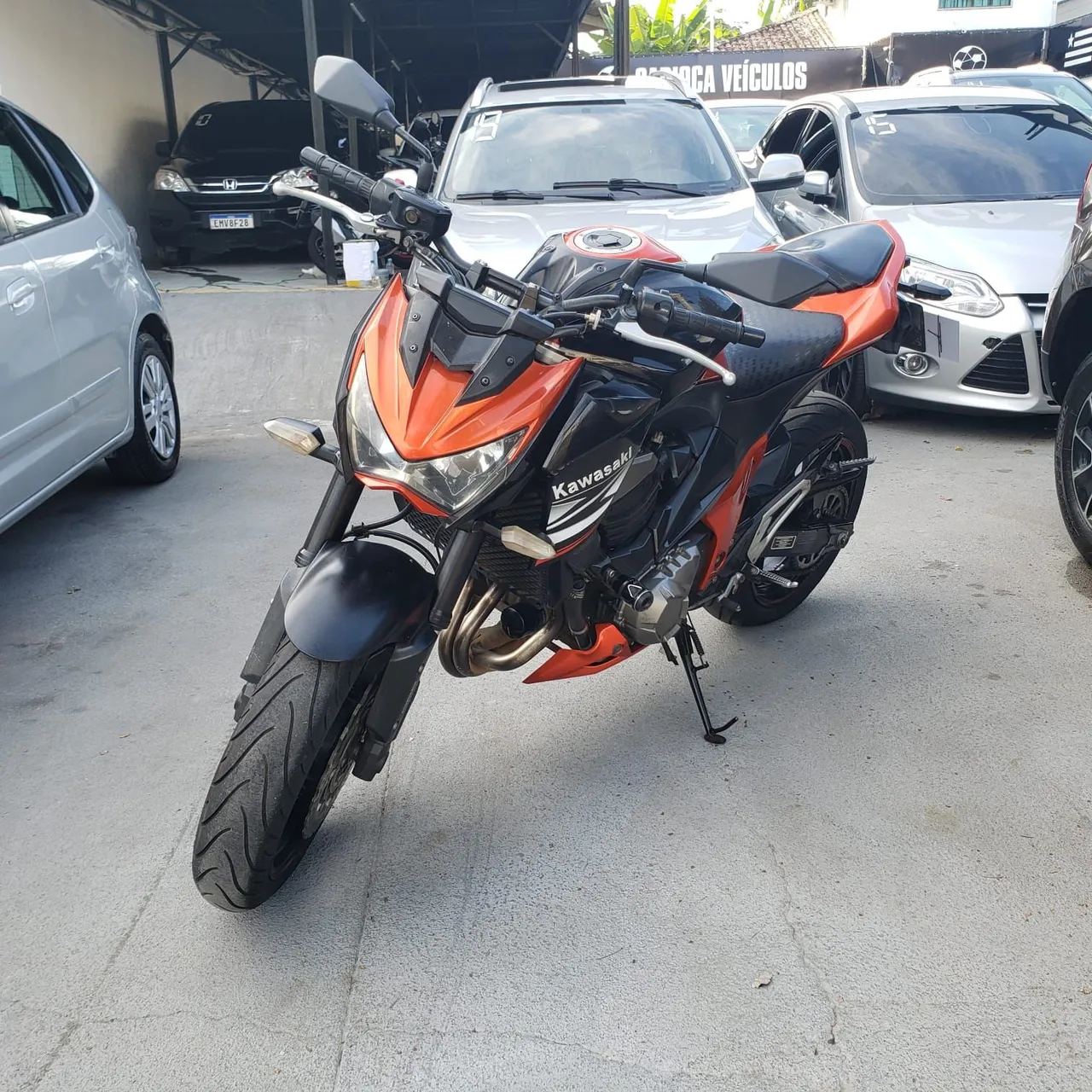 Motos KAWASAKI Z-800 no Brasil